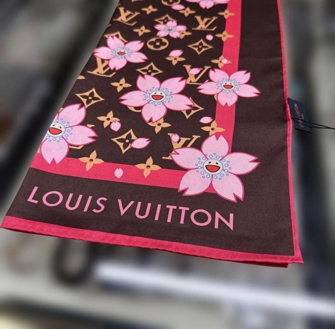 【今晩限り価格】ノベルティ LV 村上隆デザイン 春先取り スカーフ 大判