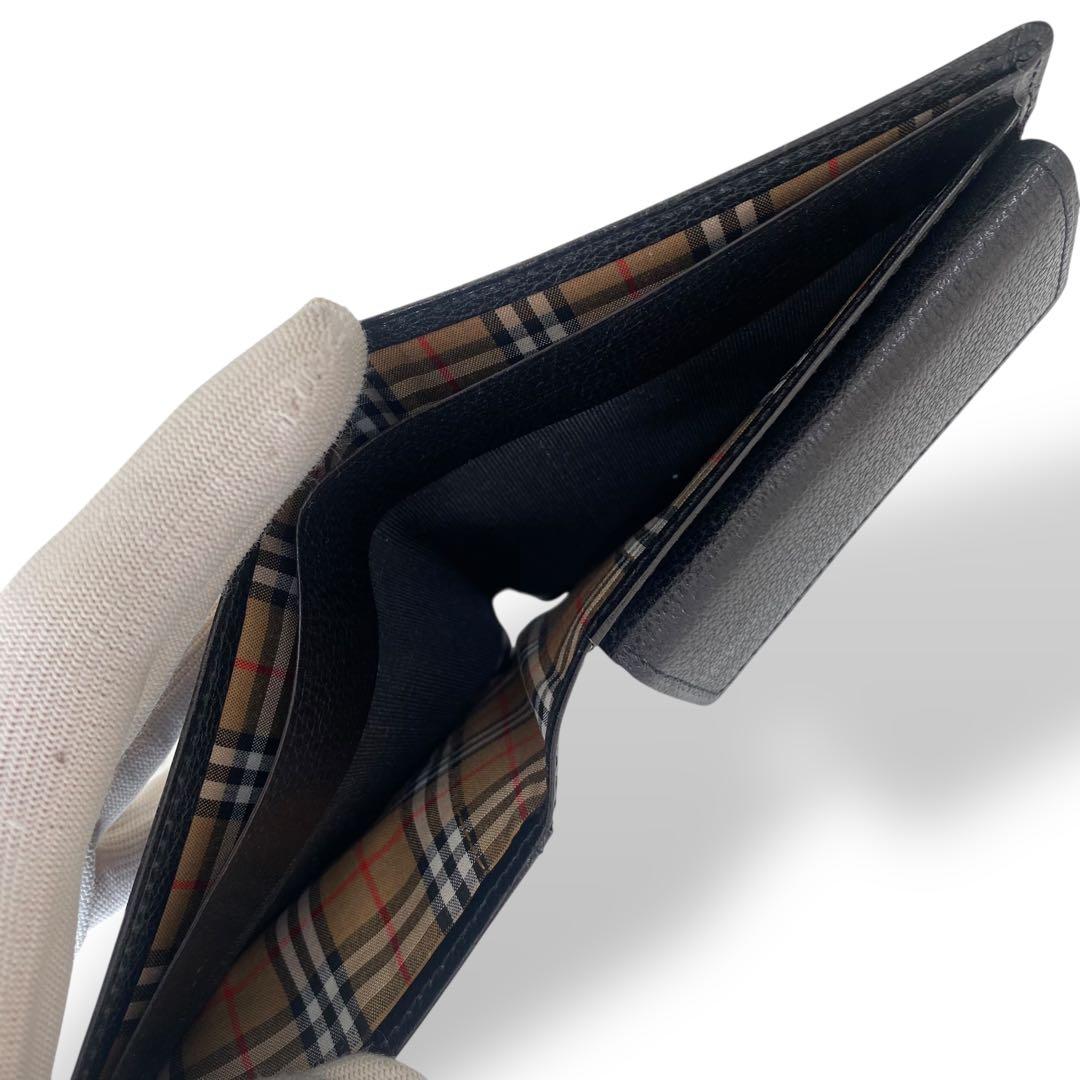 未使用に近い　BURBERRY バーバリー　ブラック 二つ折り財布