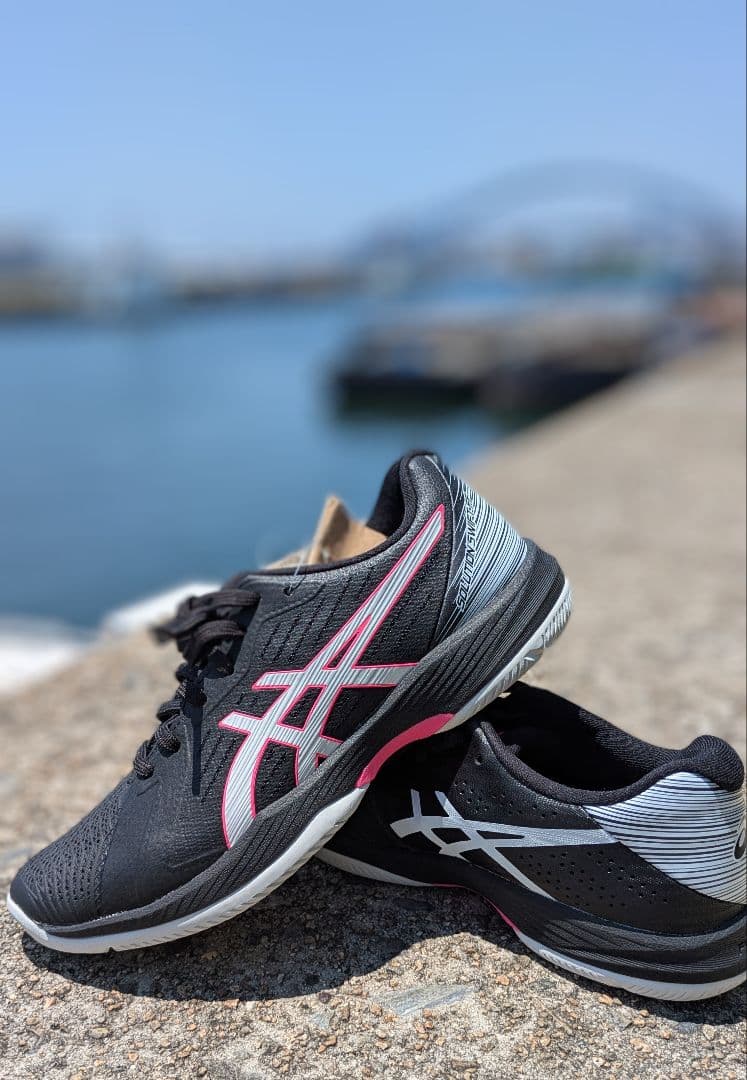 asics テニスシューズ25.5