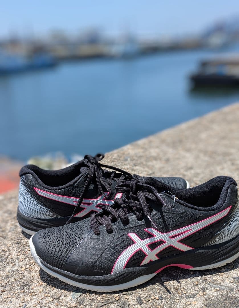 asics テニスシューズ25.5