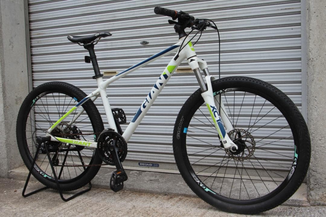 引き取り限定♪人気のGIANT♪ATX♪前後ディスクブレーキ装備で制動力良いです
