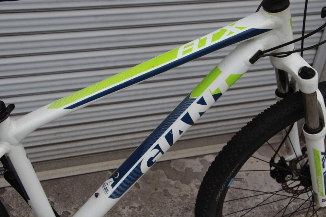 引き取り限定♪人気のGIANT♪ATX♪前後ディスクブレーキ装備で制動力良いです