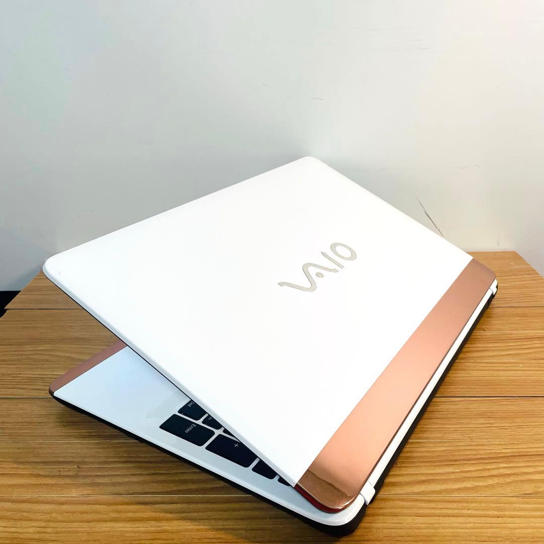 美麗VAIOデザイナーズホワイトSSD1テラメモリ8ギガwin11オフィスDVD