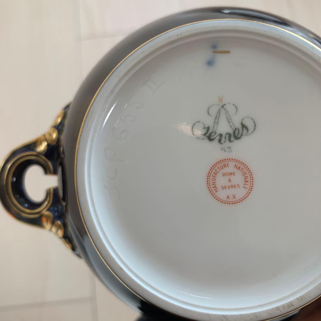 セーブル(Sevres) ペイル24K金彩装飾スープカップとプレート
