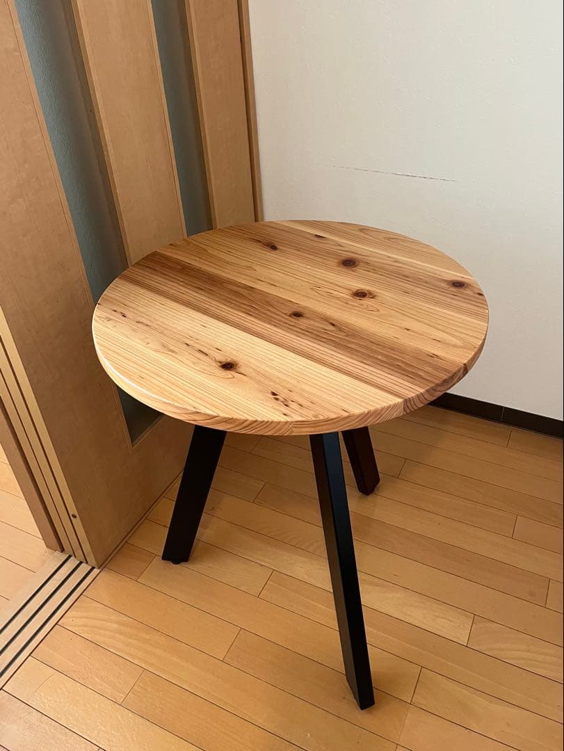 KANDEMENO THE CAFE TABLEラウンド 60cm 杉無垢
