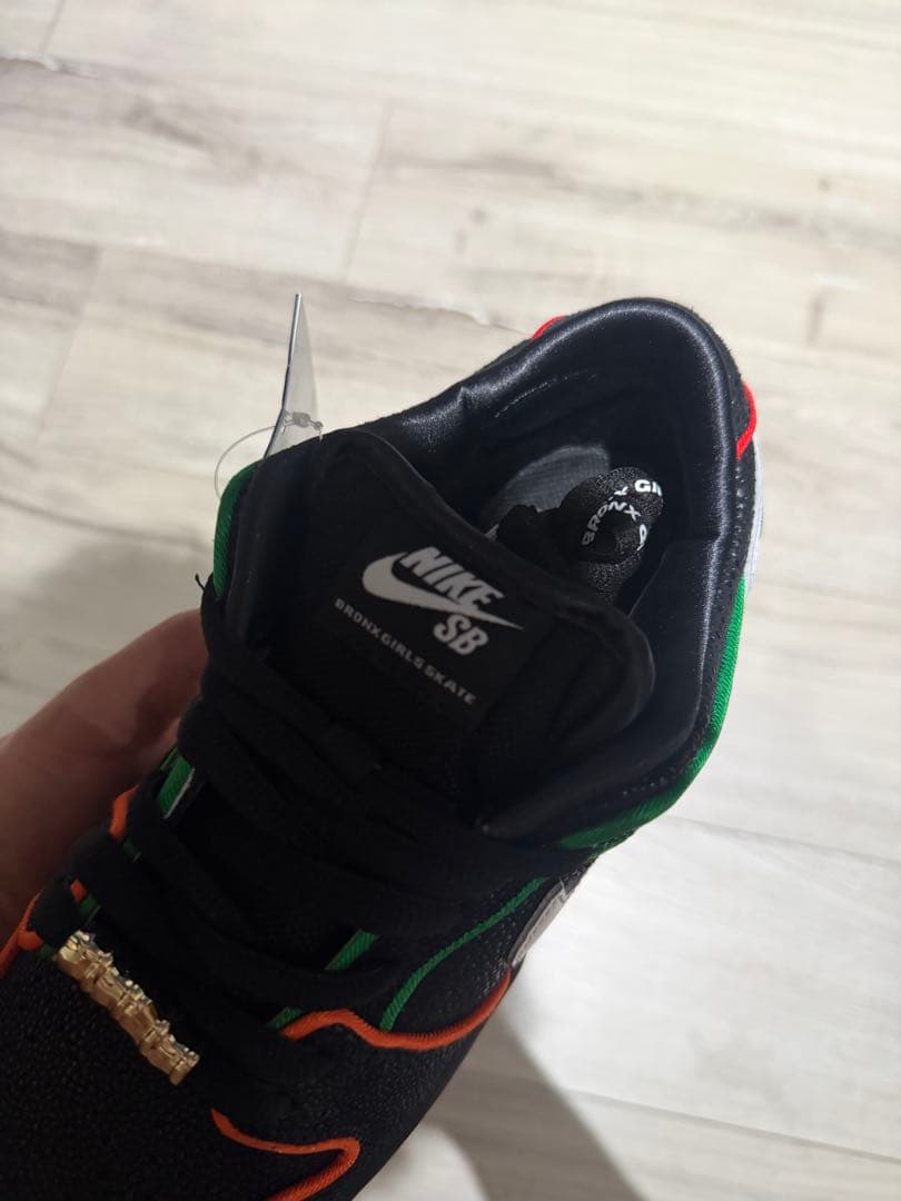 NIKE SB DUNK LOW BRONX GIRLS SKATE 最終値下げ