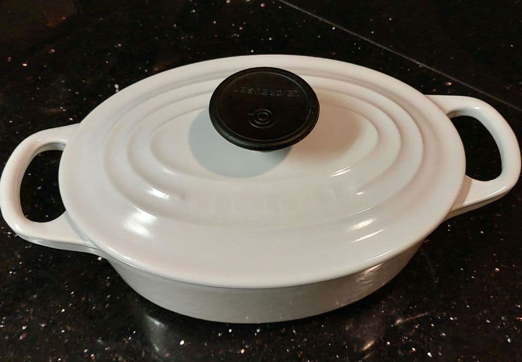 Le Creuset☆ココット・オーバル☆17 cm☆ホワイト