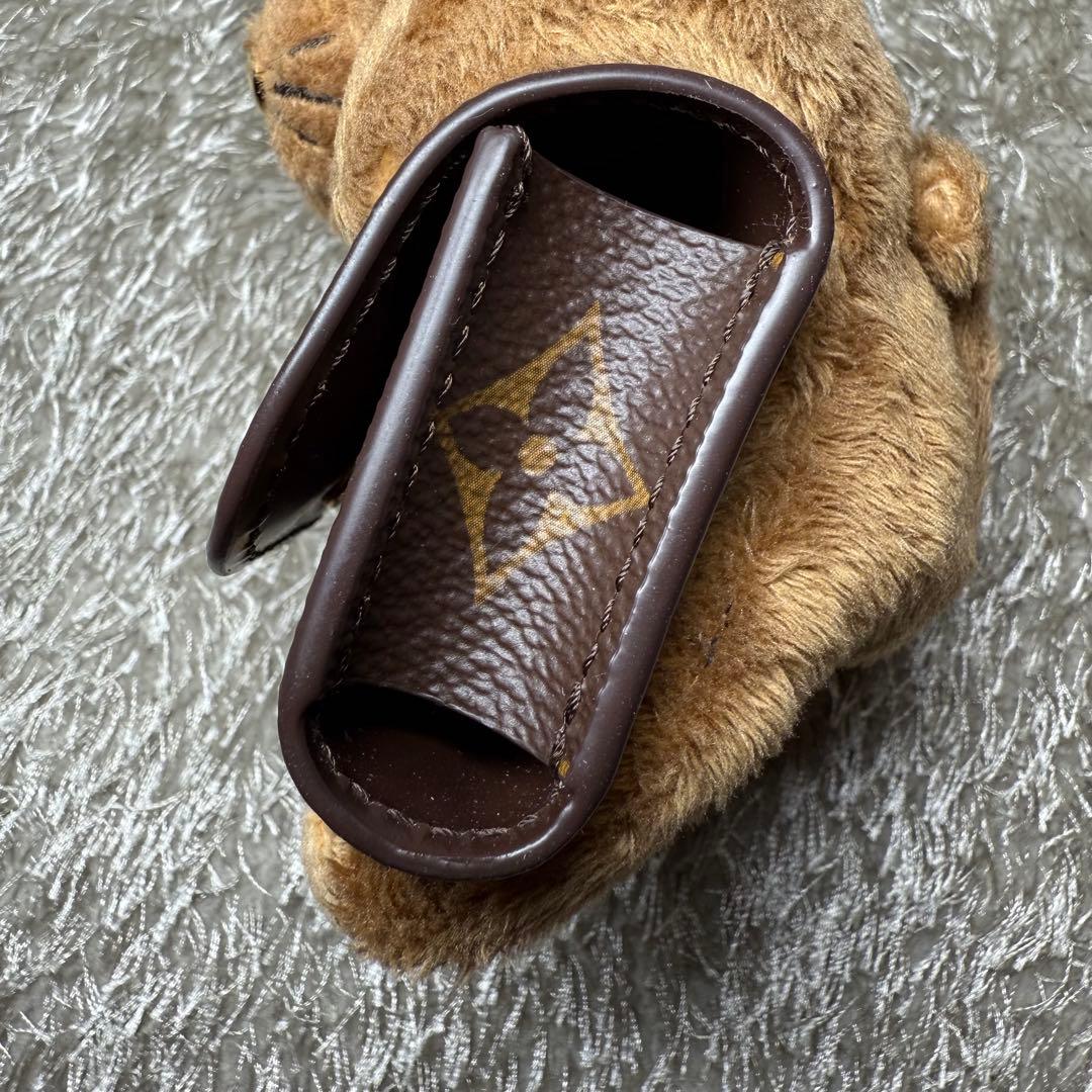 バッグチャーム・LV キュート モノグ ラム M01561