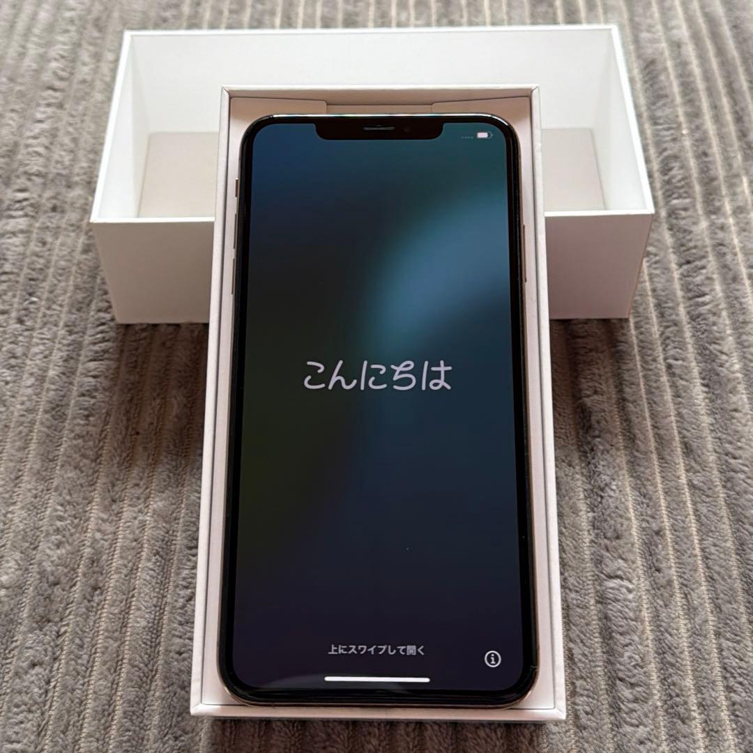iPhone Xs max 512GB ゴールド　最大容量77%