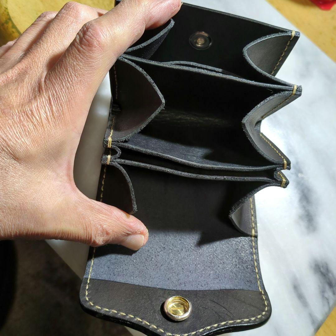 姫路ヌメ革 U型ミニ財布 ハンドメイド 2つ折り財布 小さい財布 コンチョ 黒