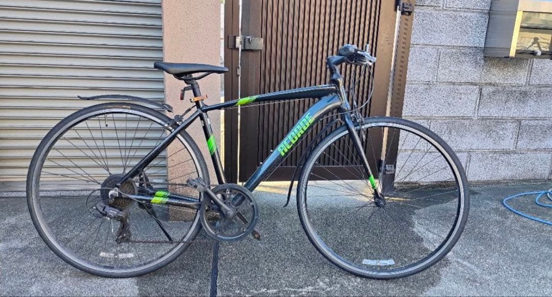 綺麗です。アルミフレームロードバイク7段変速サイズ700✕28C手渡し対応のみ！