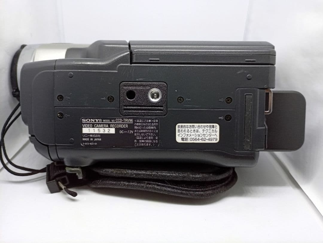 ナ*ベ様 動作良好品　SONY Hi8ビデオカメラ　Handycam CCD-T