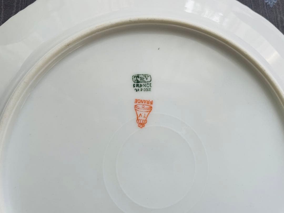 アビランド　リモージュ　金彩ガーランドのトリオ　ペア