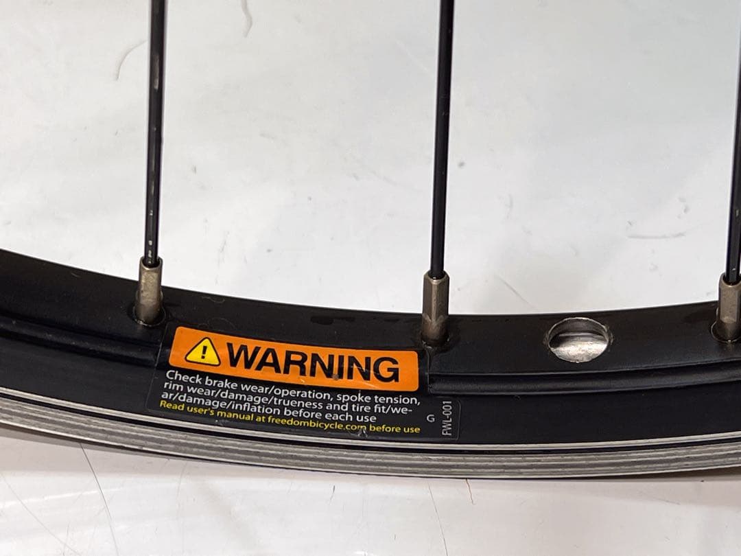 DAHONダホン WTB ETRTO 406X15C 前面と背面 ホイール