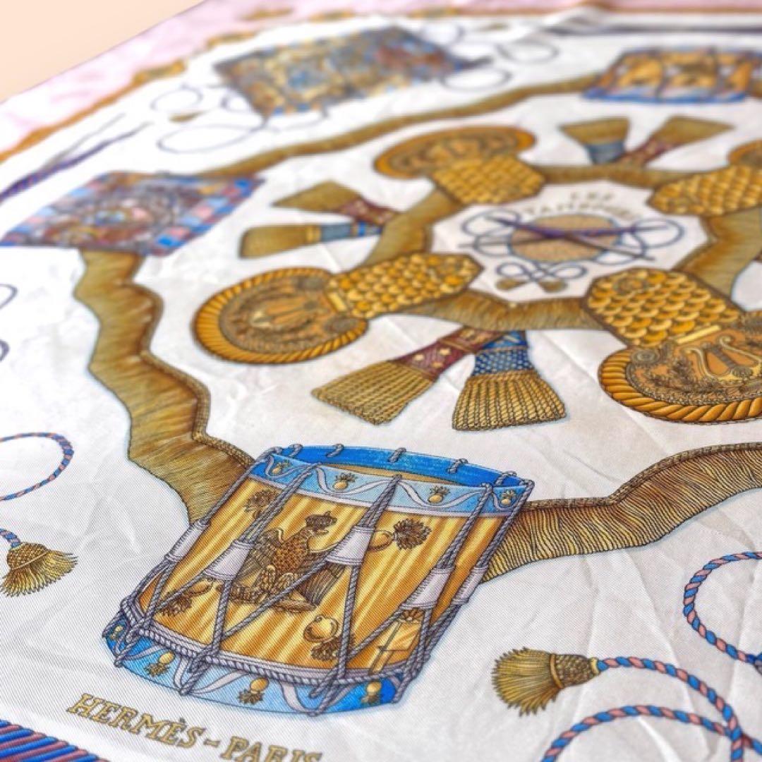 Hermès シルクスカーフ カレ90 LES TAMBOURS