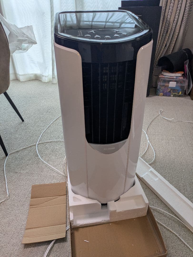 美品！アイリスオーヤマIRISOHYAMA ポータブルクーラー PCE-221G