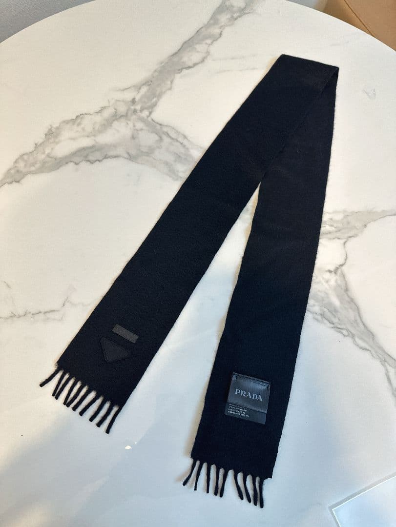 PRADA ブラック カシミヤ マフラー
