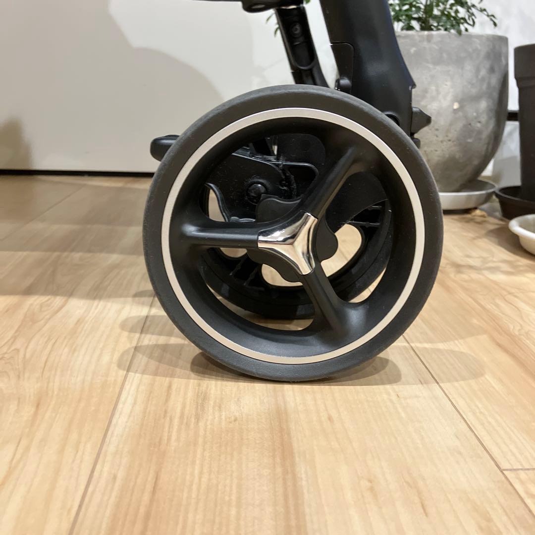 【美品】アップリカ ベビーカー ラクーナクッションAD 限定品 グリーン