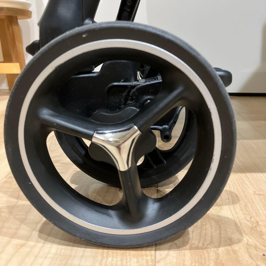 【美品】アップリカ ベビーカー ラクーナクッションAD 限定品 グリーン