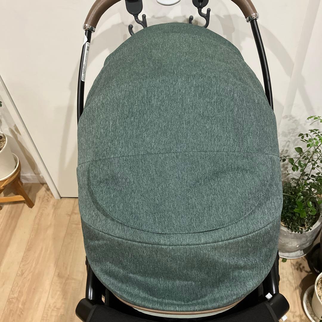 【美品】アップリカ ベビーカー ラクーナクッションAD 限定品 グリーン