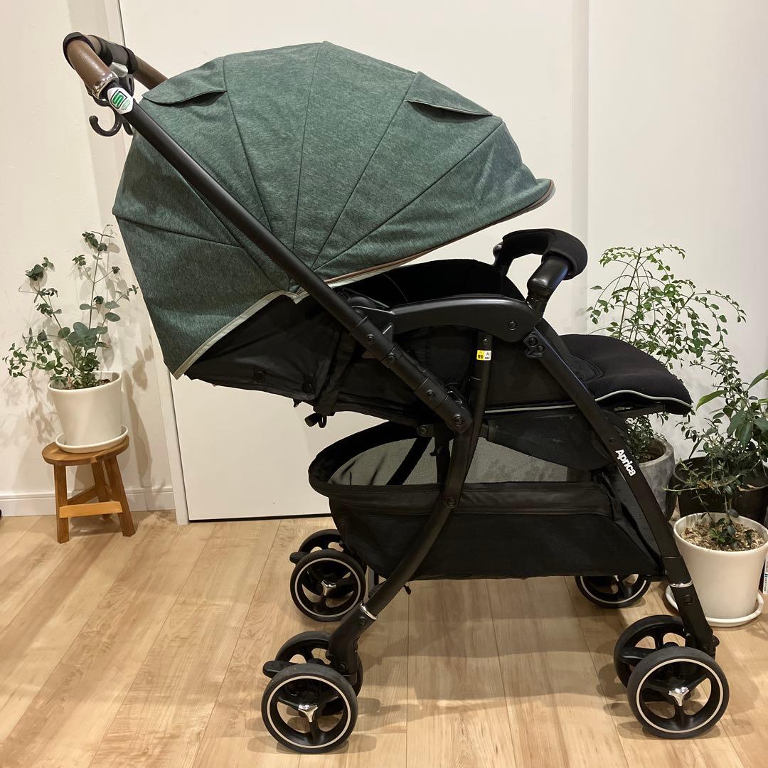 【美品】アップリカ ベビーカー ラクーナクッションAD 限定品 グリーン