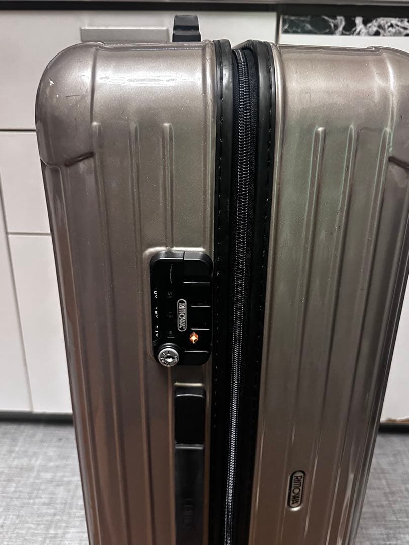 RIMOWA SALSAの キャリーケース