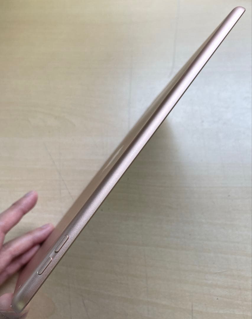 iPad 第7世代　A2197 Wi-Fi　ゴールド　128GB 美品　#1