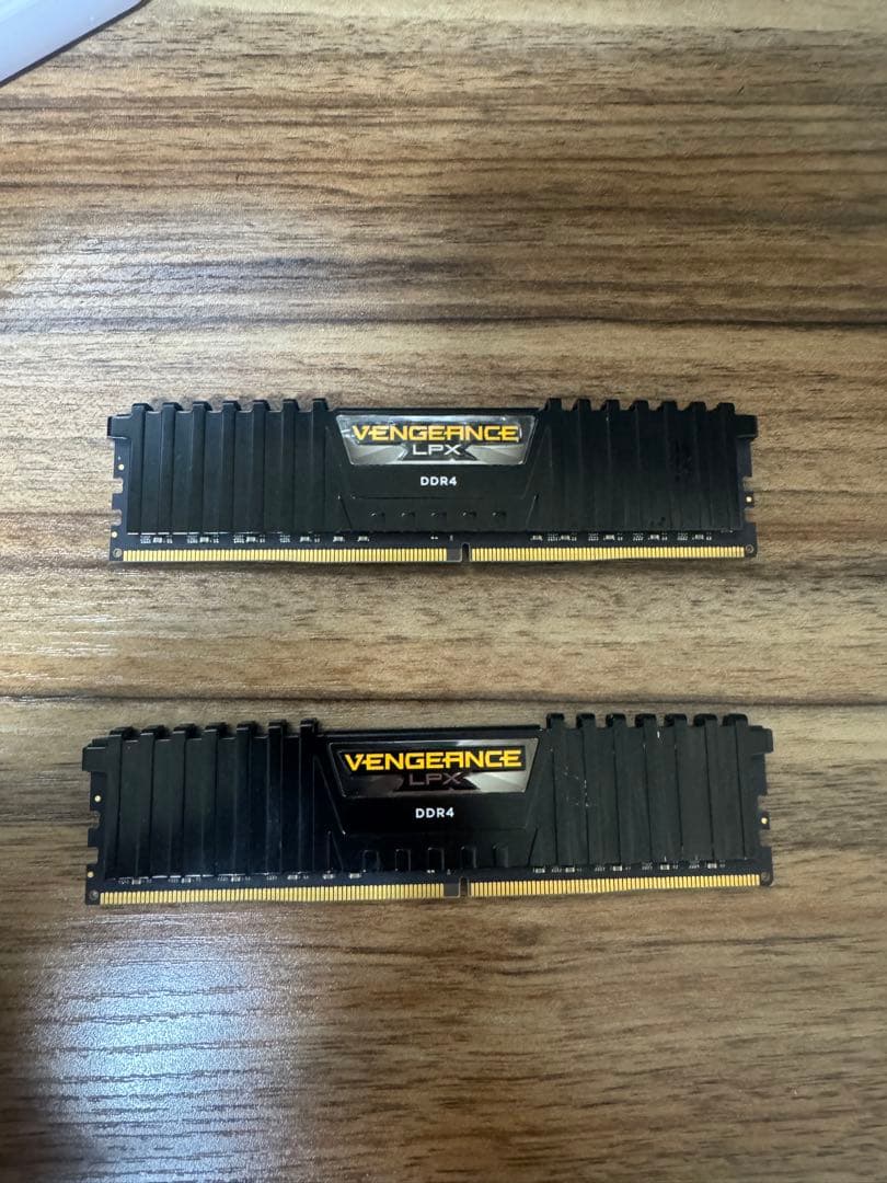 CORSAIR VENGEANCE DDR4 64GB(32GBx2)メモリ