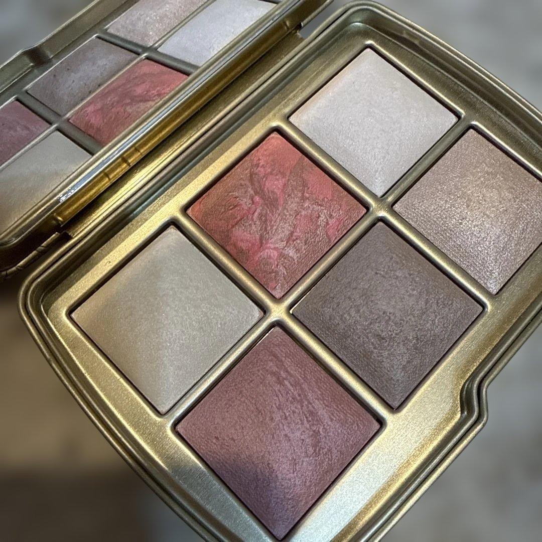 Hourglass フェイスパレット dragon