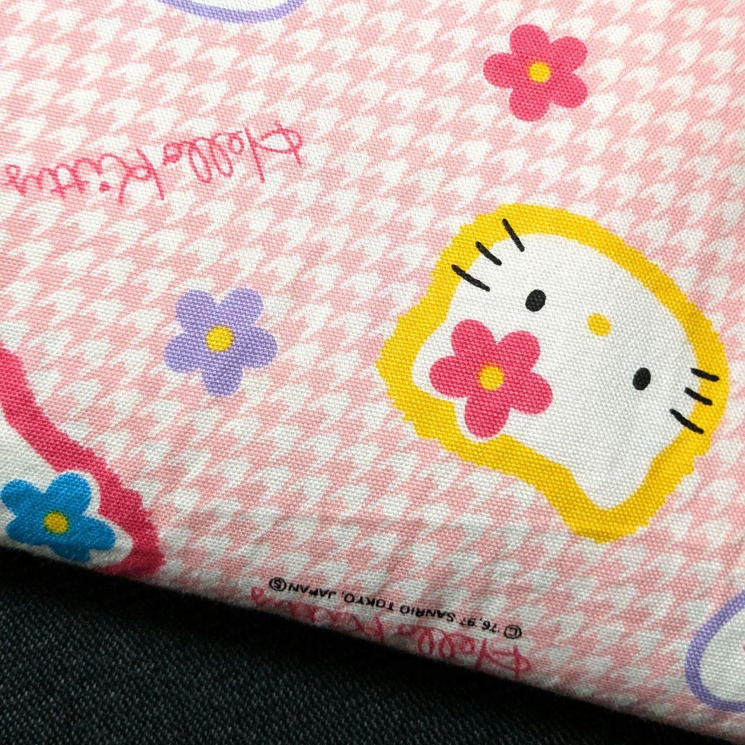 ハローキティ　カーテン　カオハナ