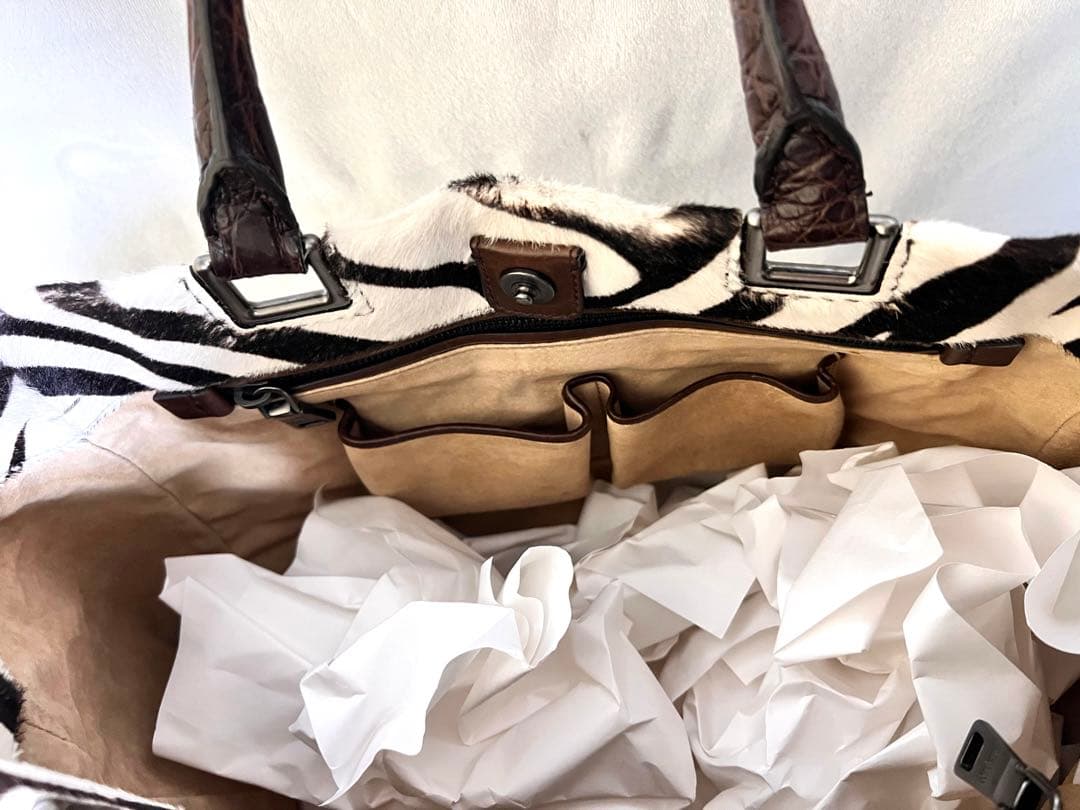 PRADA ゼブラ　バッグ　クリーニング済