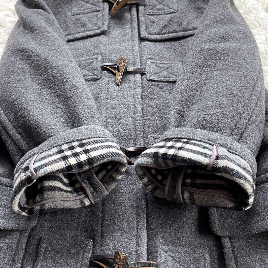 バーバリーブルーレーベルグレーフーデッドダブルコート裏ノバチェック