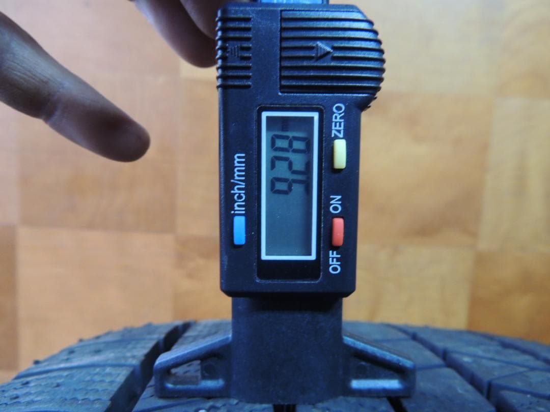 T799　245/40R18　 ブリヂストン　VRX3　スタッドレス4本　バリ溝