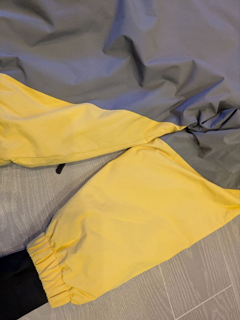 スノーボードウェア 上下セット Lサイズ 耐水圧20,000mm