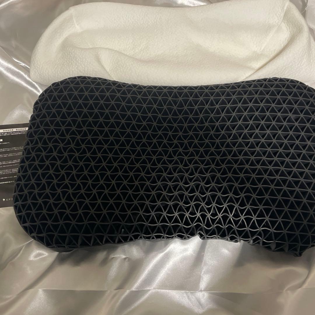 ヒツジのいらない枕　極柔　新品同様