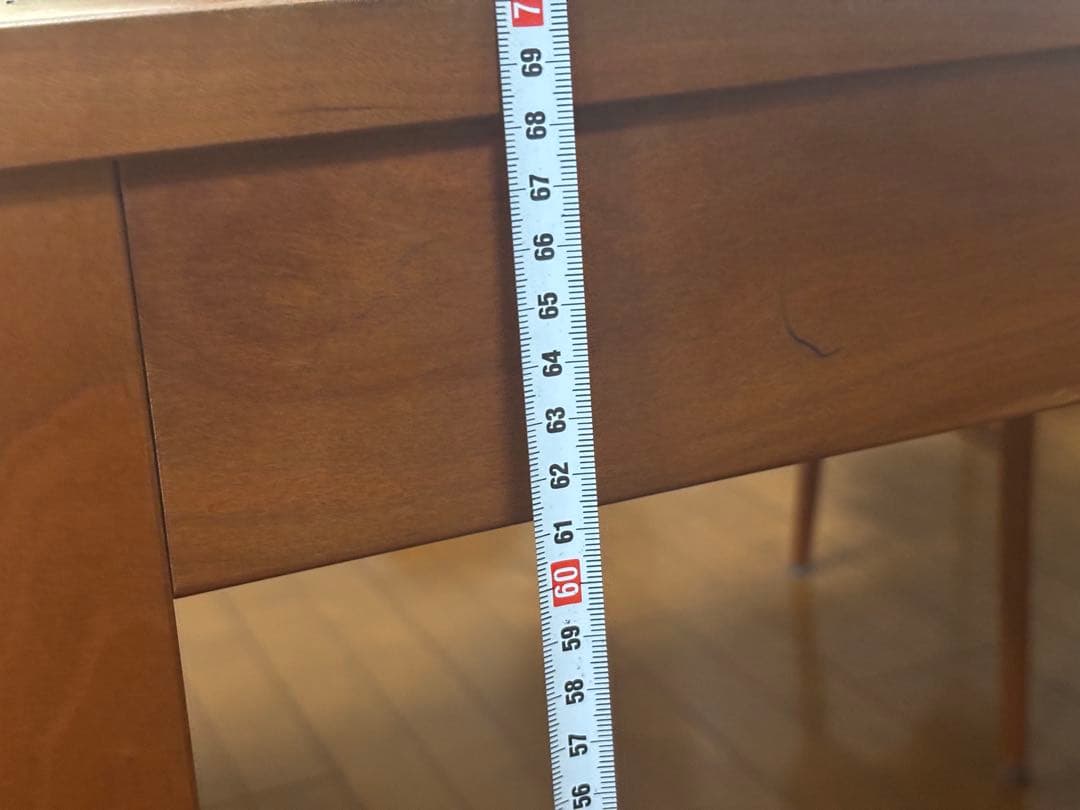 【値下げ】木製ダイニングテーブル