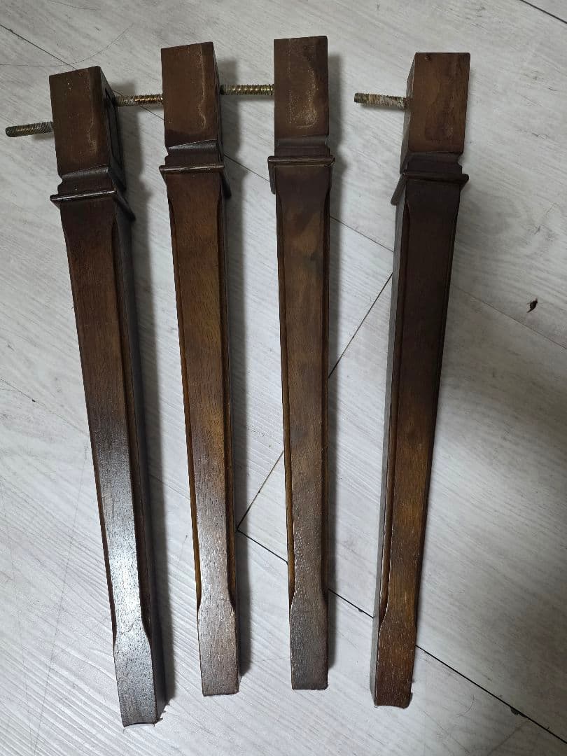 クラシック円形木製テーブル　地中海　円卓　コーヒーテーブル　ラウンドテーブル