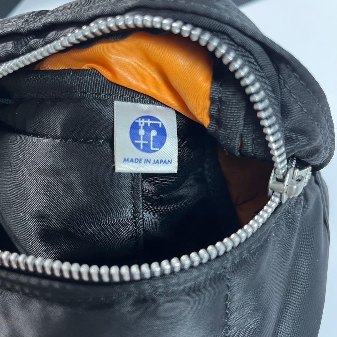 美品　PORTER ボディバッグ　タンカー　ブラック