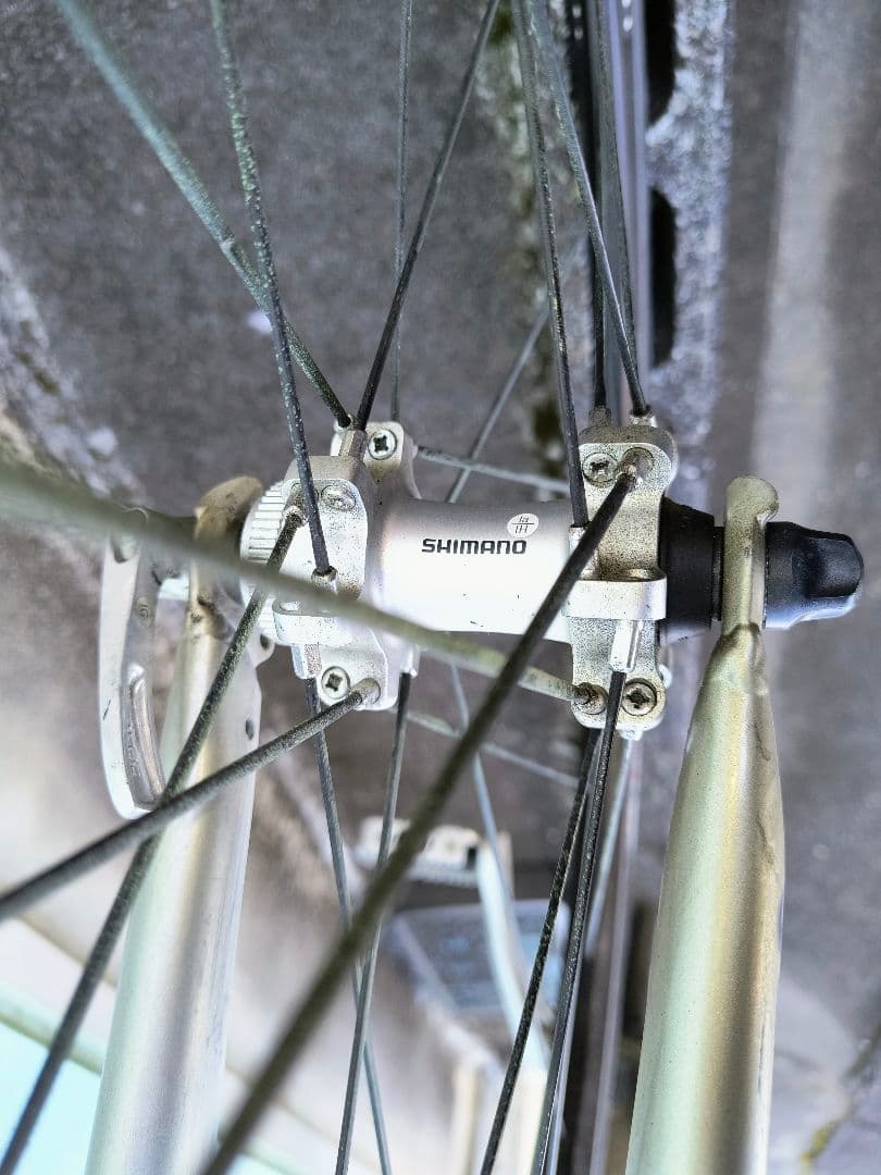 Trek7.3FXクロスバイク白700X28CサイズS位走る曲がる止まる問題無し