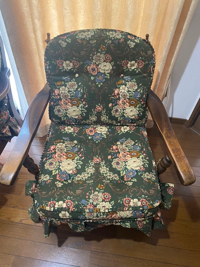 【格安　美品　USED】飛騨の家具　両腕手摺付き　1脚（飛騨産業）