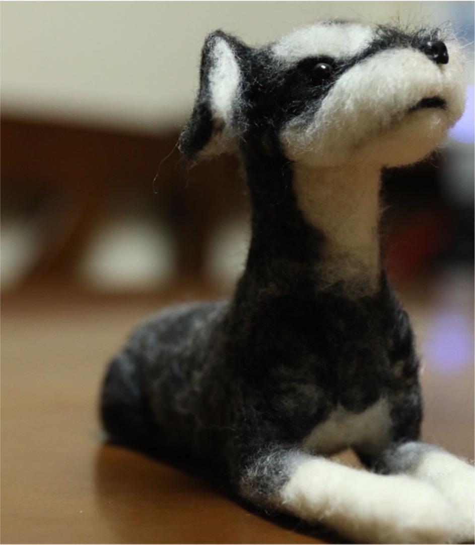 羊毛フェルト　シュナウザー