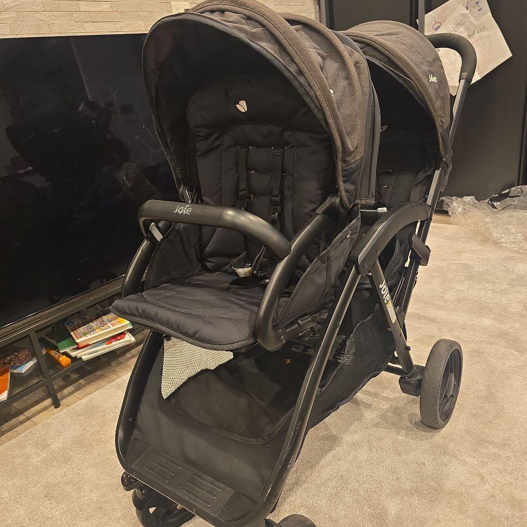 Joie（ジョイー）の2人乗りベビーカー