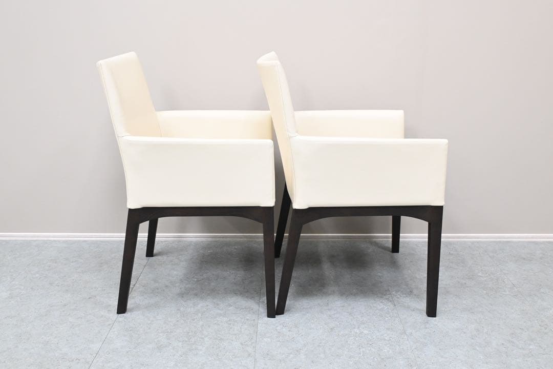 【展示極美品】 cassina カッシーナ LINE アームチェア 2脚セット