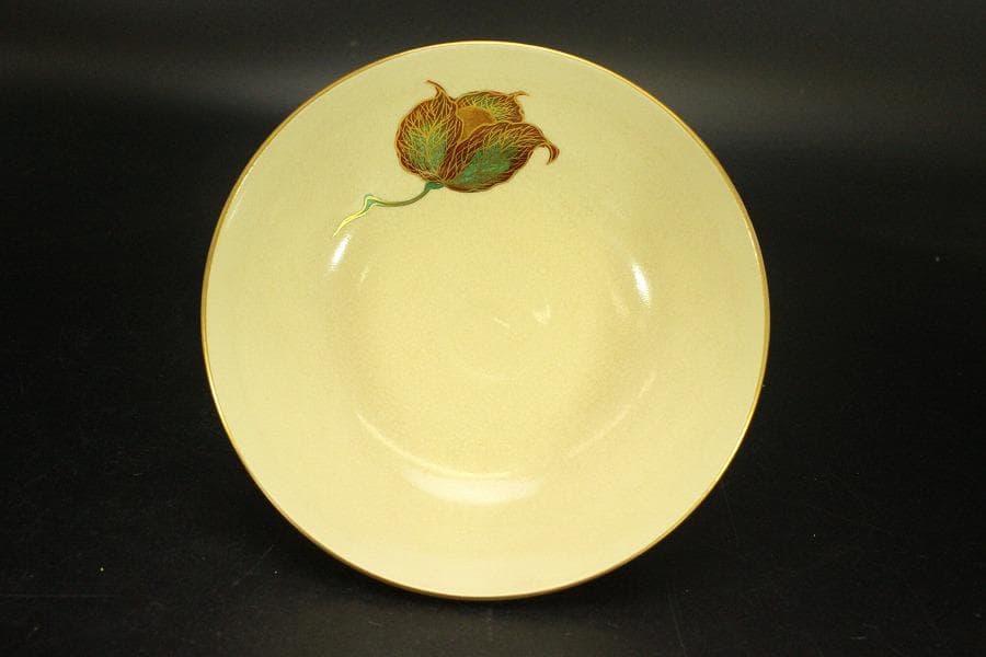 茶道具 抹茶茶碗 色絵 金彩 花文様 清宗寺印 平茶碗 木箱入(メ1750)