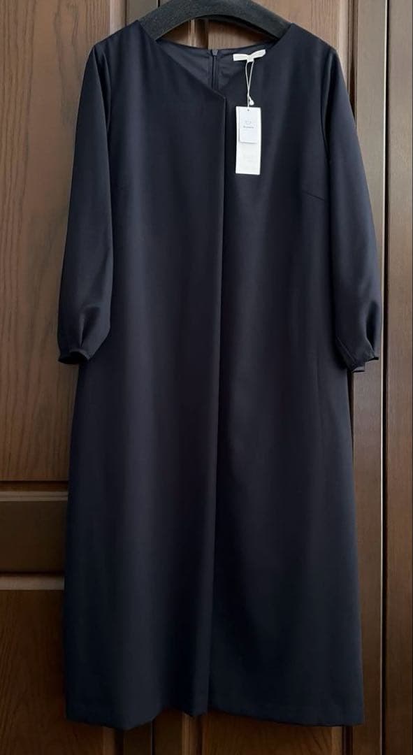 自由区ワンピース　　新品未使用品　　44