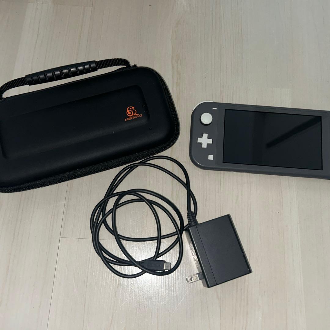 【本体】Nintendo Switch lite 持ち運び用バック付