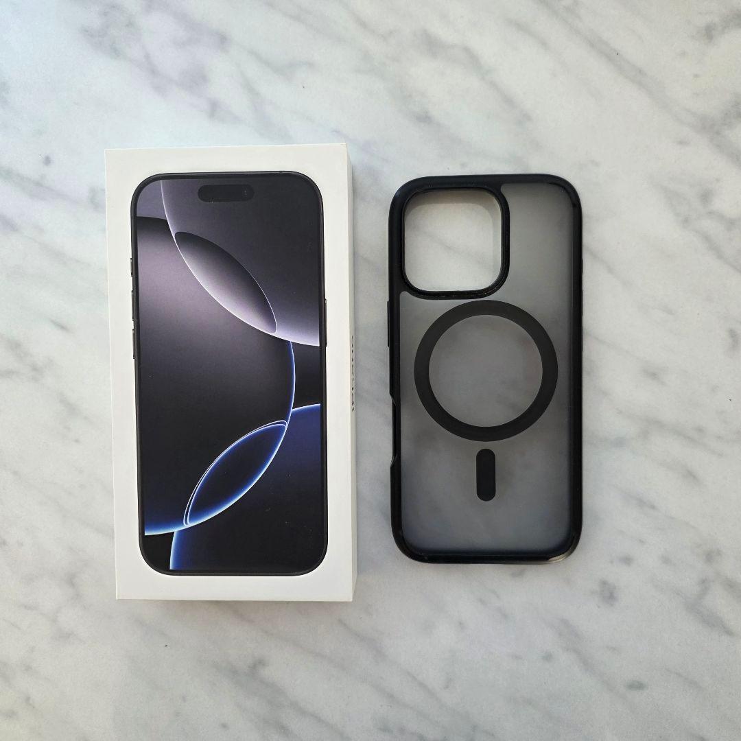 【超美品】iPhone 16Pro 256GB SIMフリー ブラックチタニウム