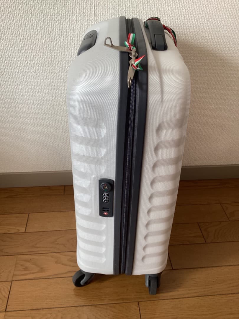 RONCATOイタリア製スーツケース軽量