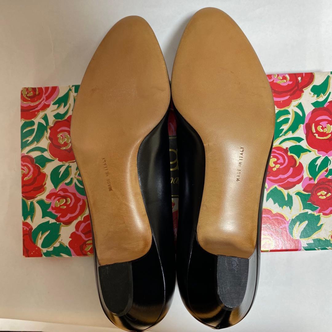 フェラガモ 黒パンプス　約24cm ビンテージ　未使用自宅保管品