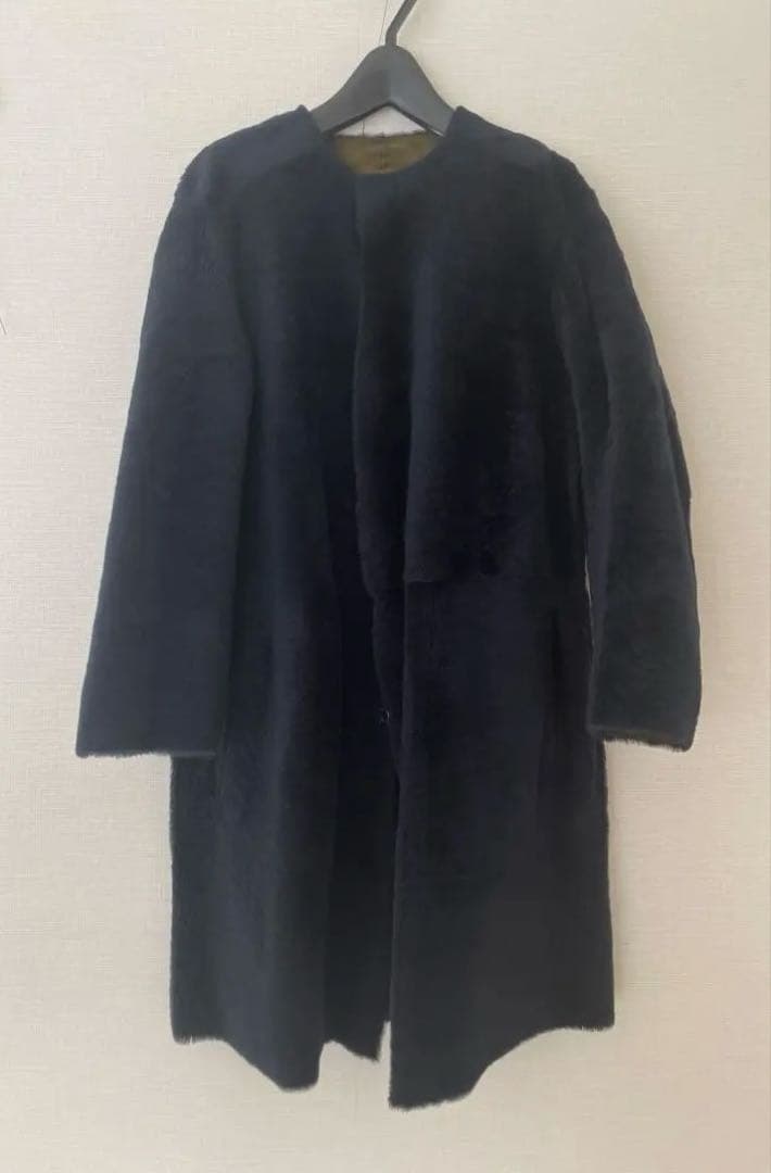 ネイビー×カーキリバーシブル　ムートン素材 ロングコート